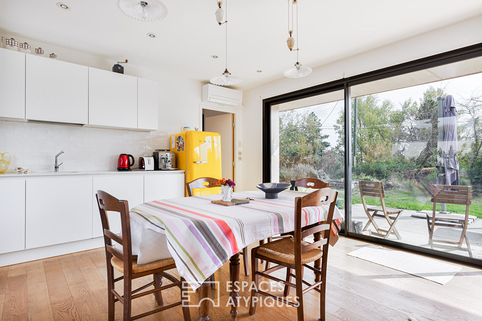 Maison d’architecte avec parement en bois