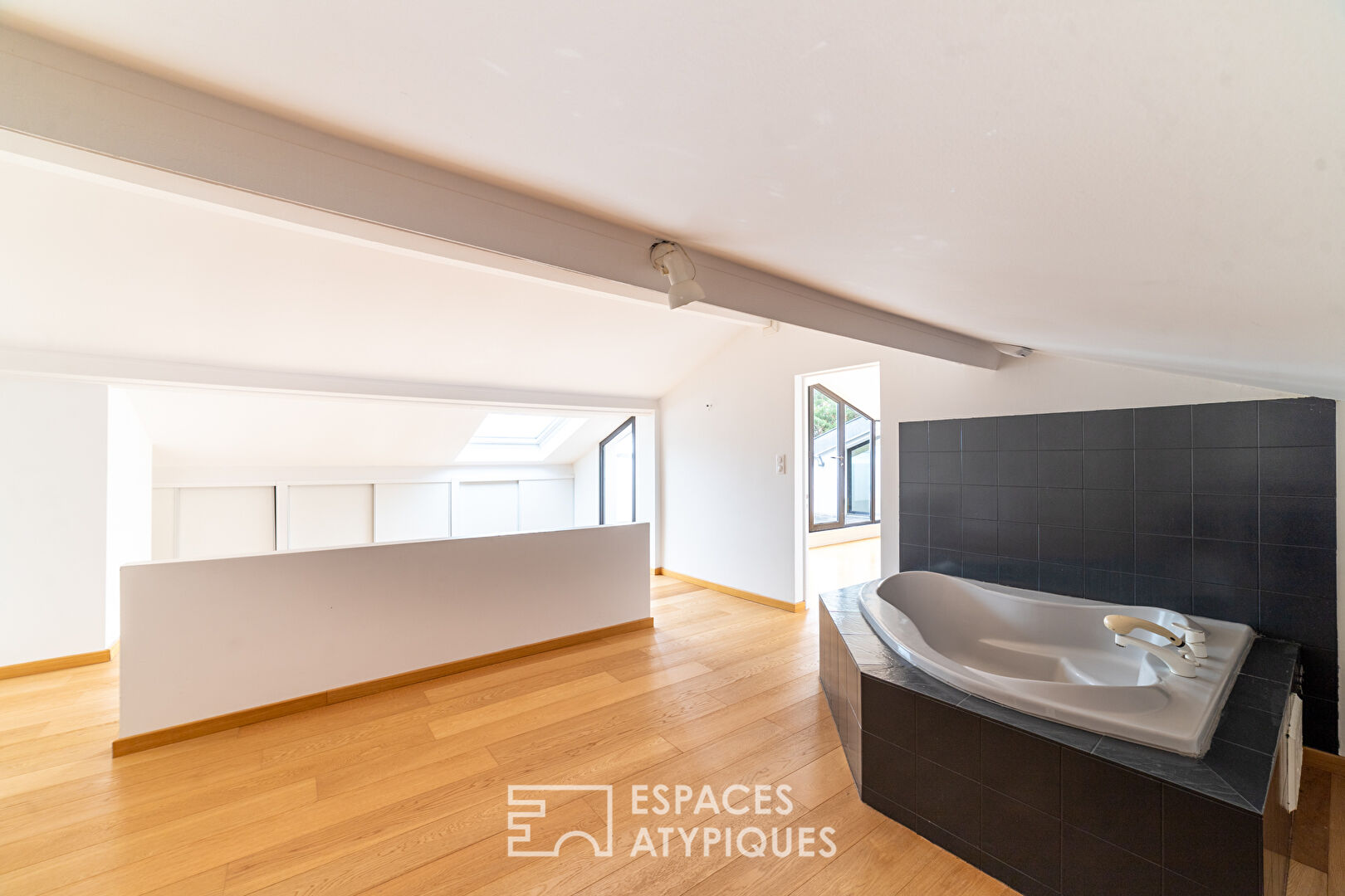 Maison remaniée et superbe vue Pyrénées à Vieille-Toulouse