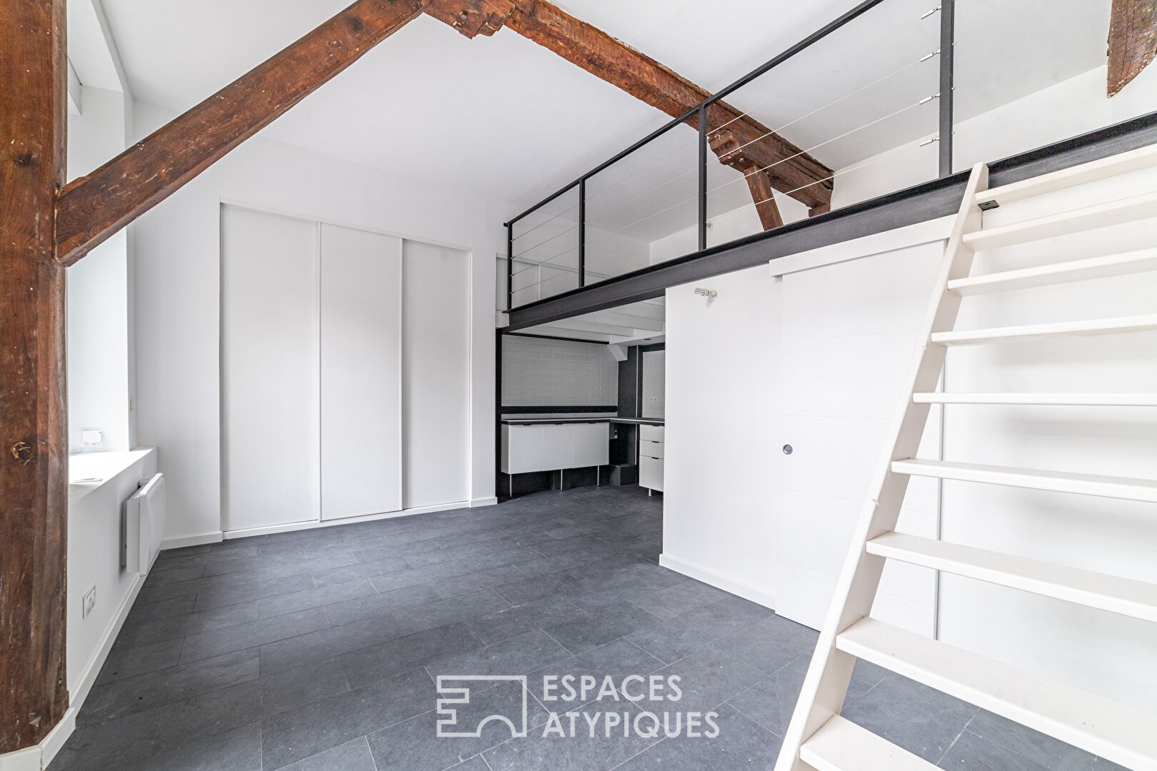 Appartement rénové aux Carmes