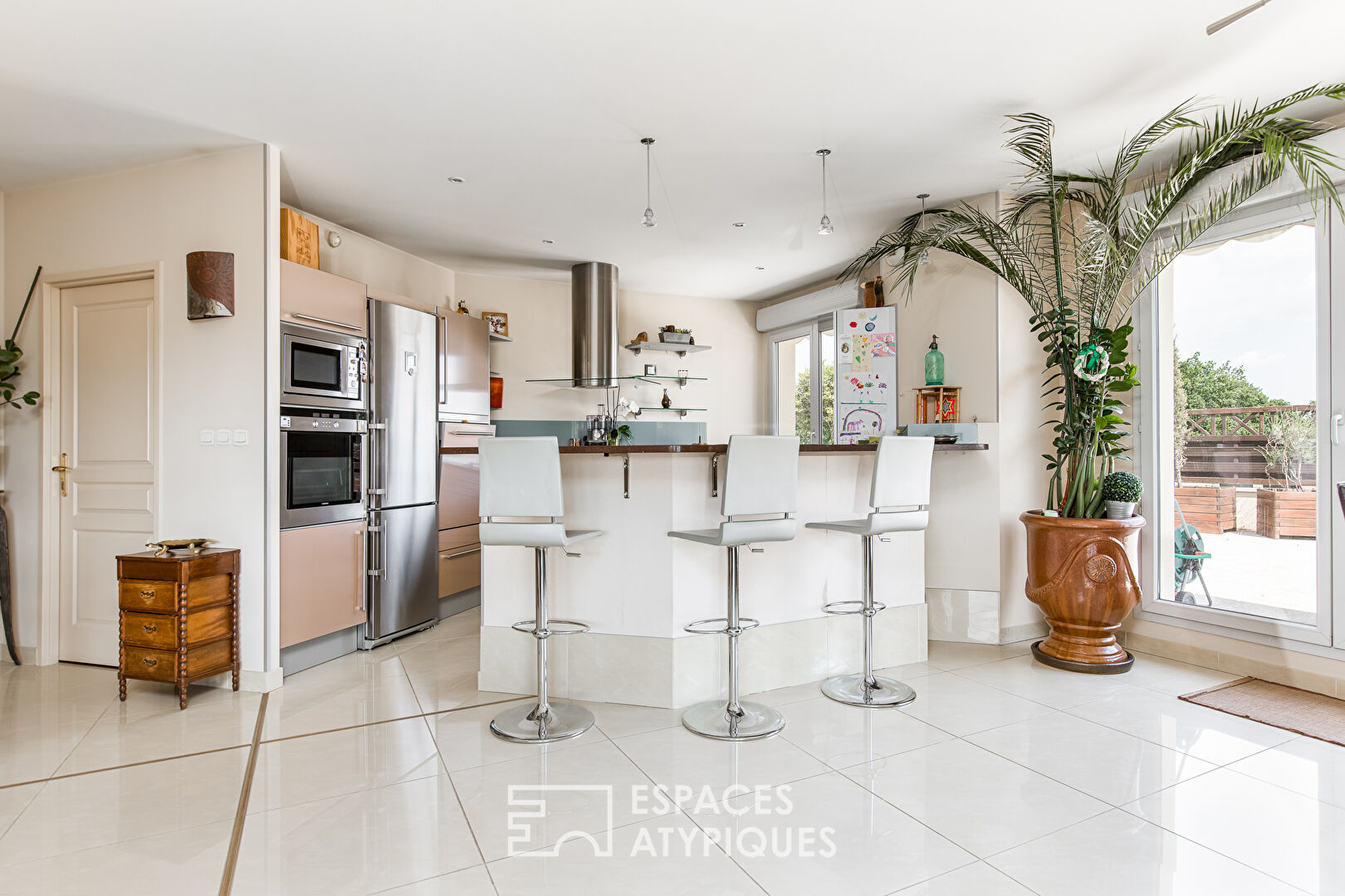 Appartement en dernier étage avec terrasse et vue sur les Pyrénées