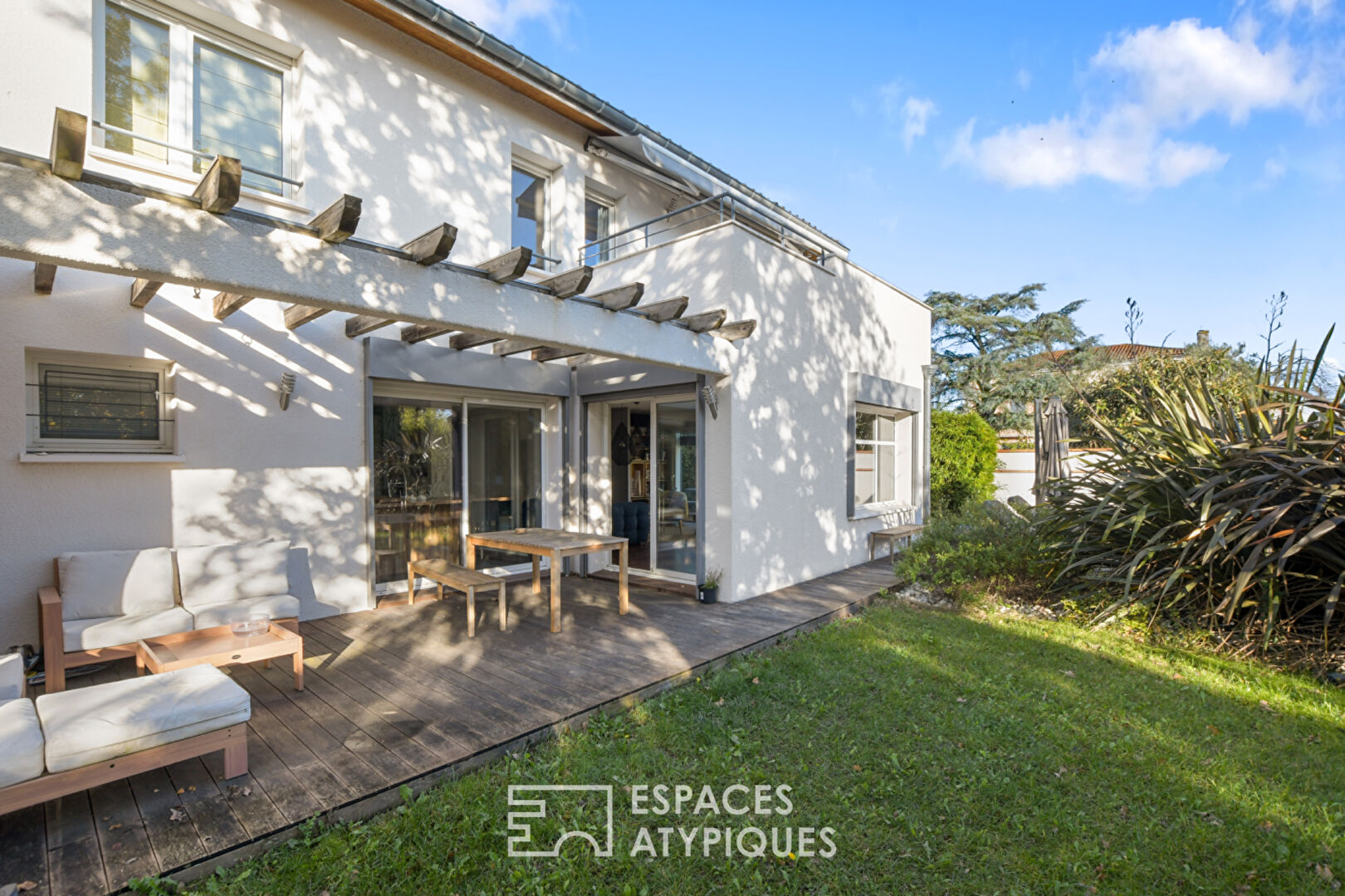 Villa Contemporaine avec piscine aux portes de Toulouse