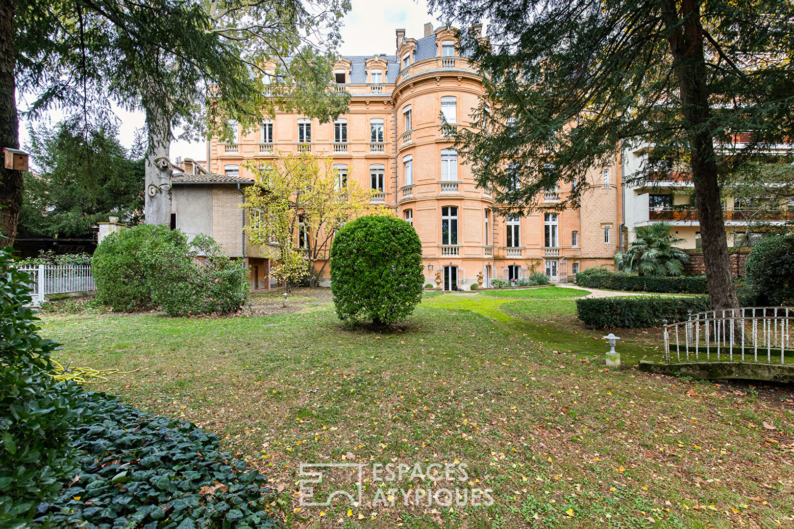 Triplex de charme avec jardin au cœur du Capitole