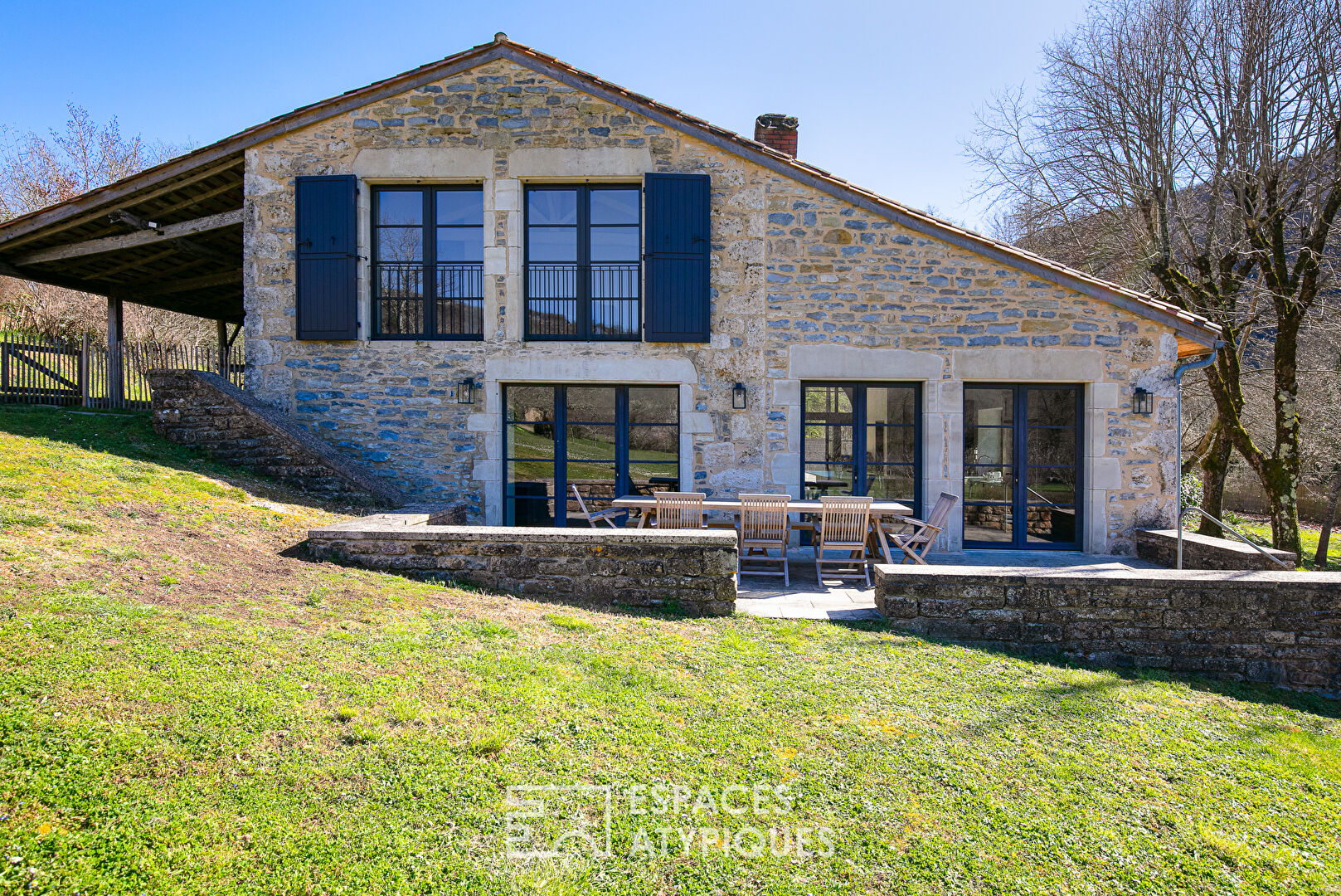 Propriété de caractère et gîte au coeur de Saint Antonin Noble Val