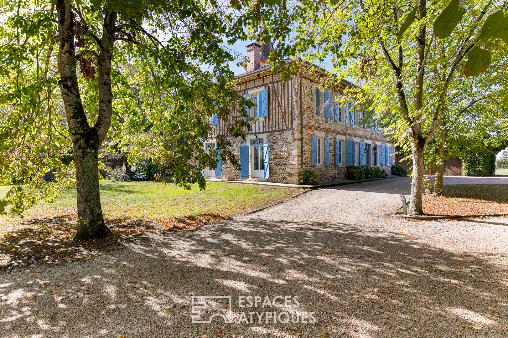 Maison de maitre du XVème & ses dépendances au Sud de Toulouse