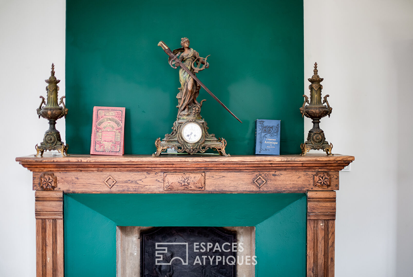 Maison de maître et dépendance à Villeneuve-de-Rivière