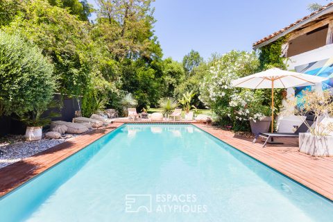 Maison de caractère rénovée avec piscine et parc arboré proche de Toulouse