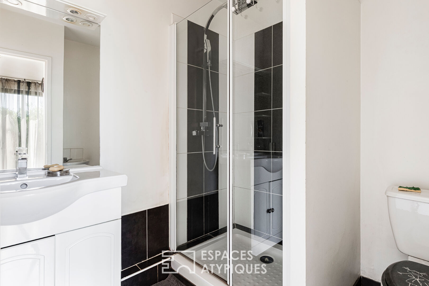 Maison atelier et son gîte indépendant proche Toulouse