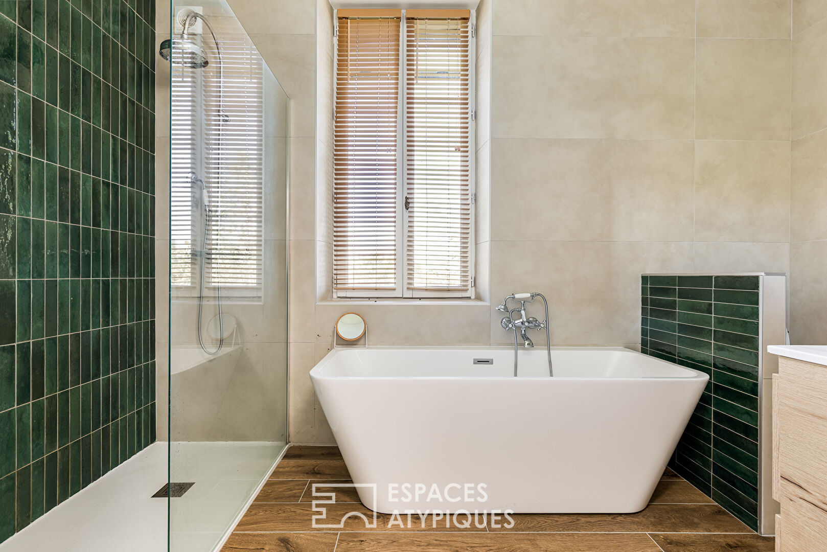 Maison de maître et gîte indépendant à proximité immédiate du Château de Launac