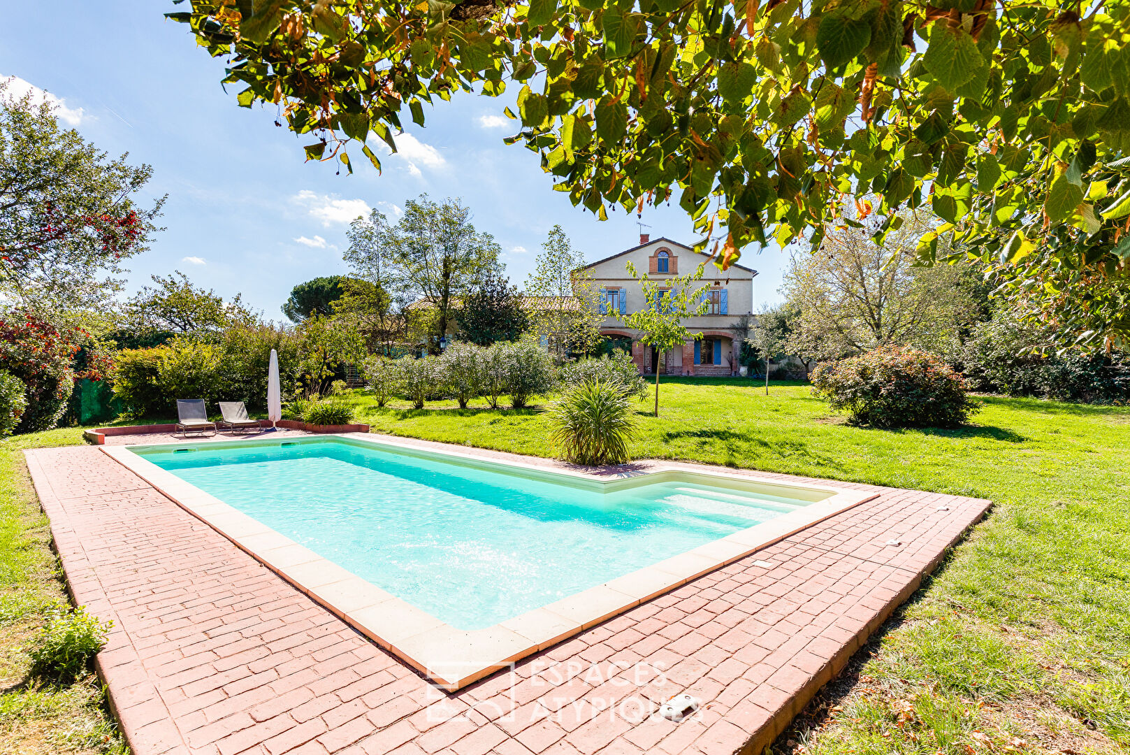 Maison de maître et gîte indépendant à proximité immédiate du Château de Launac