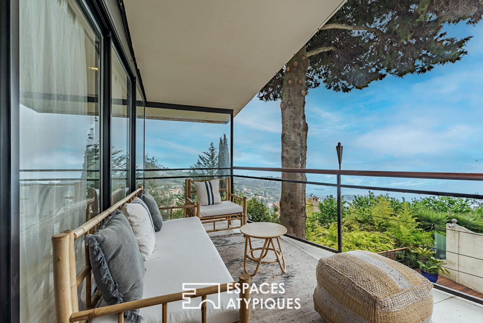 Maison avec vue panoramique et dépendance