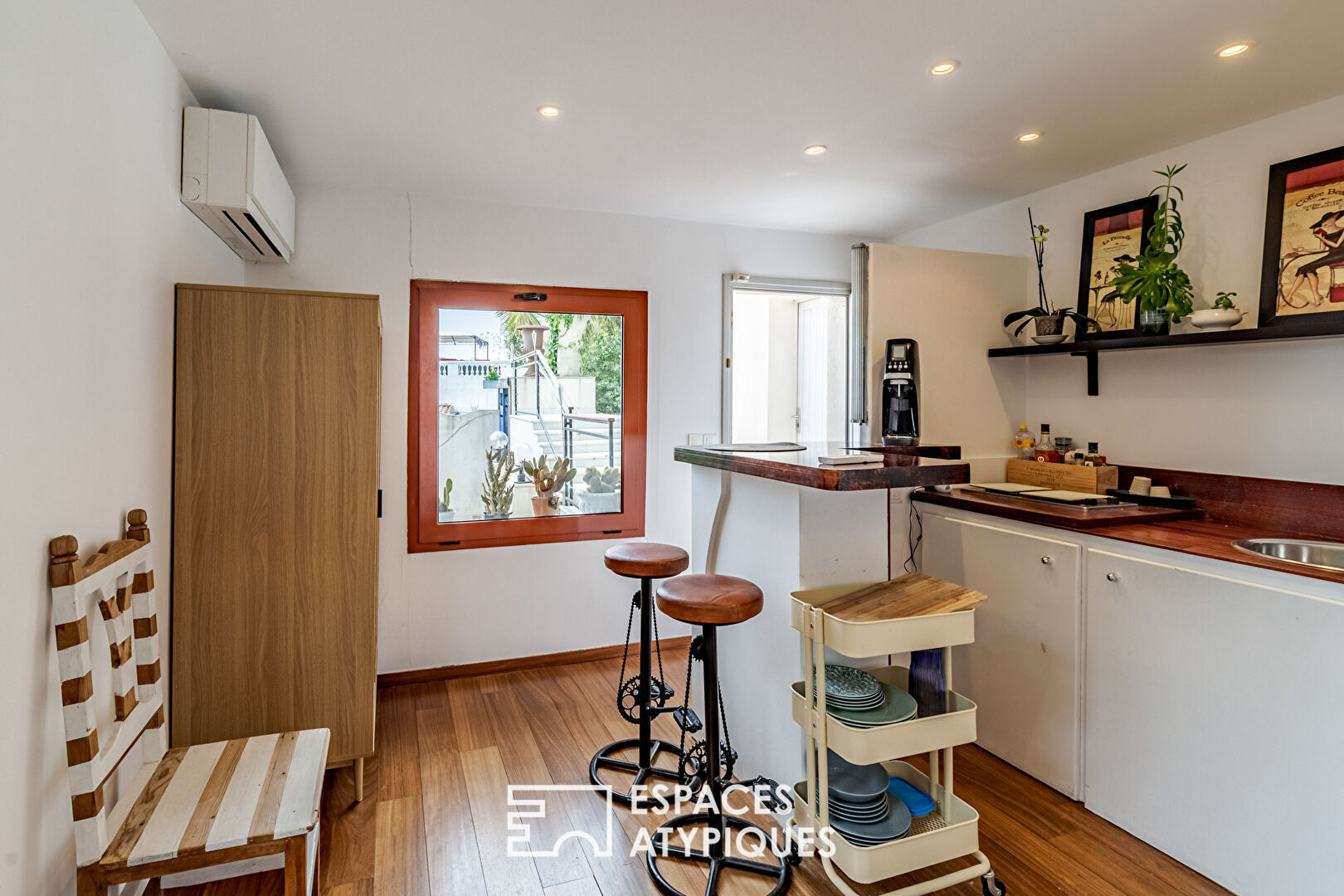 Maison avec vue panoramique et dépendance