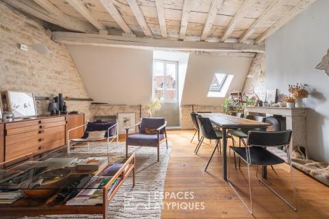 Duplex rénové au coeur des antiquaires
