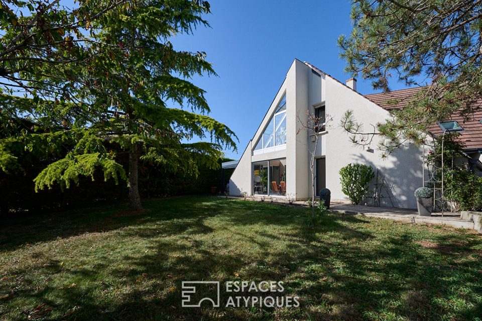 Maison d'architecte avec piscine intérieure