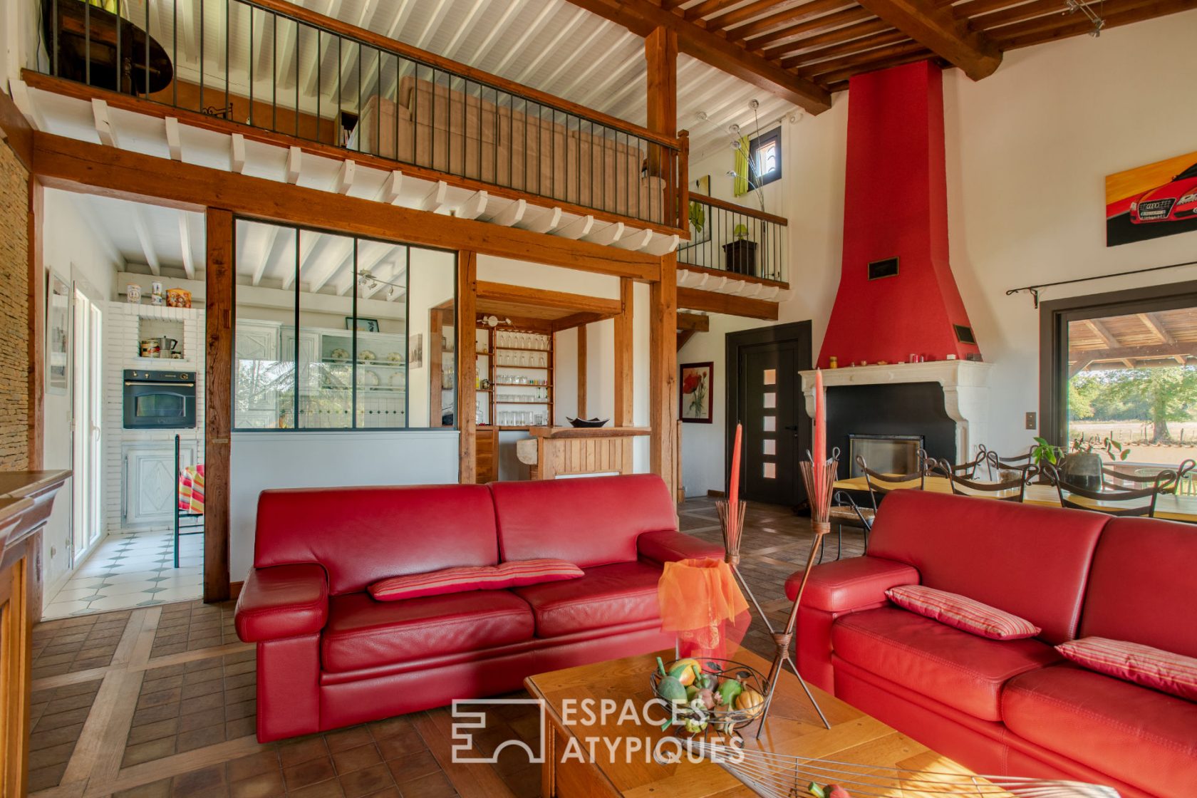 Belle maison avec piscine sur son terrain champêtre