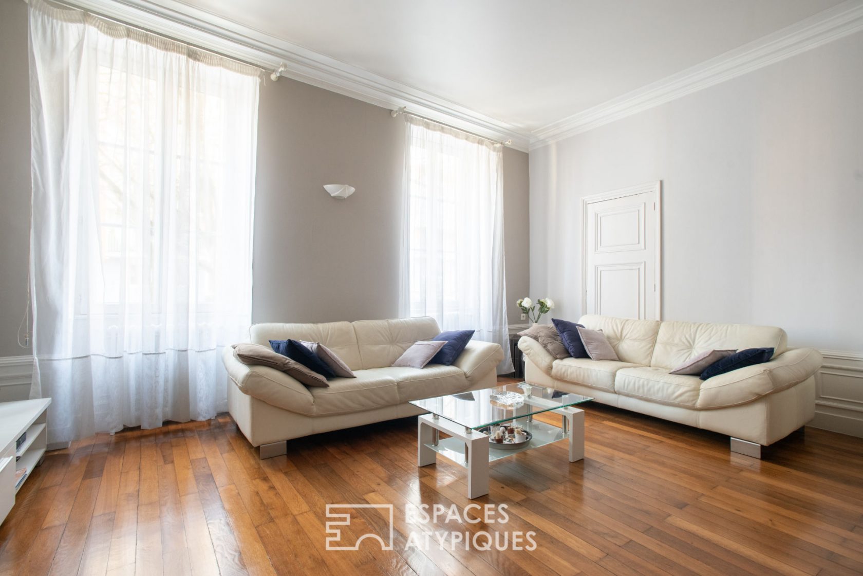 Completely renovated apartment in the heart of the historic center