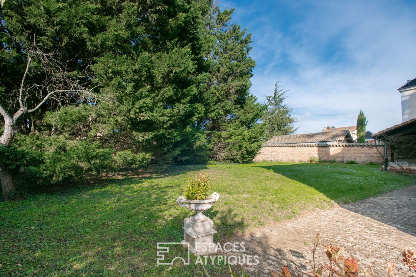 Mansion in the heart of Mâcon