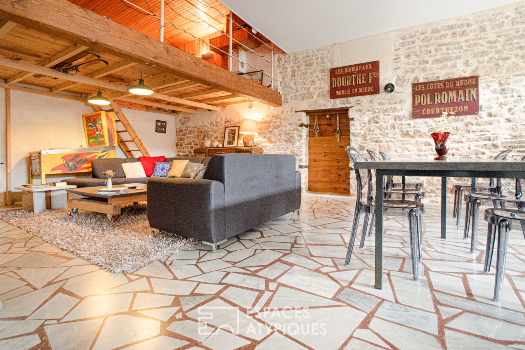 Village house in the Jura, at the foot of Revermont