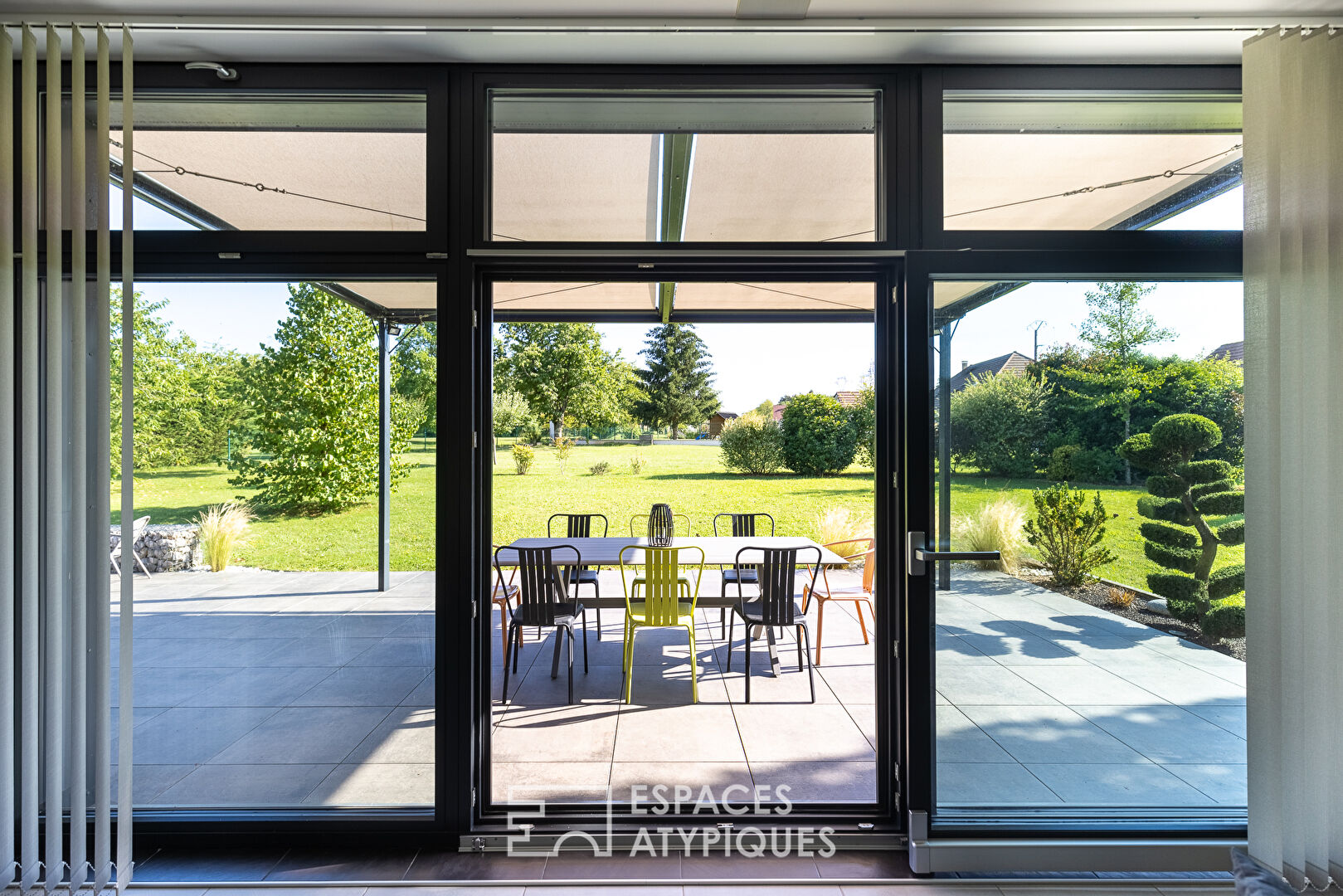 The ecological passive house in its green setting