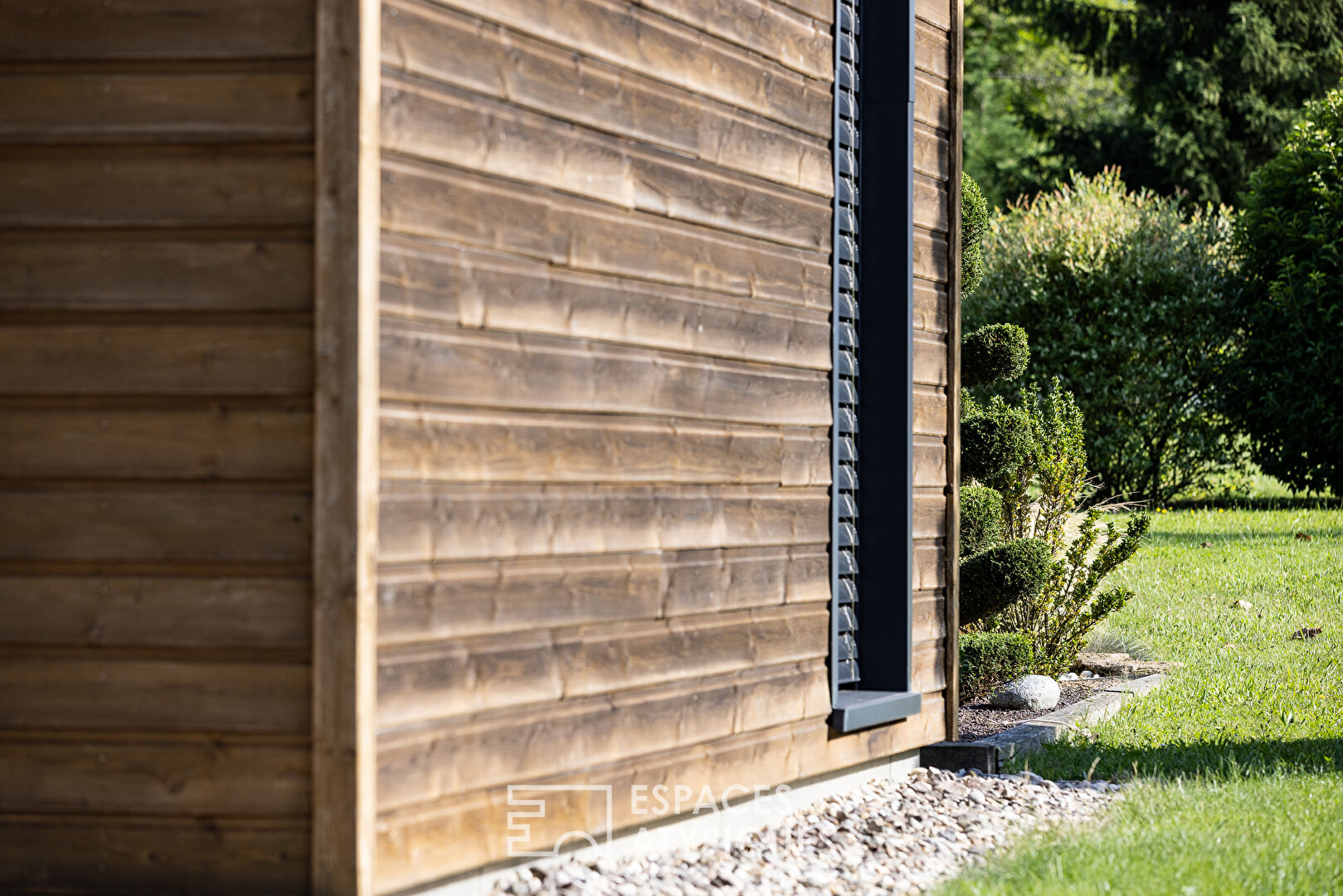 The ecological passive house in its green setting