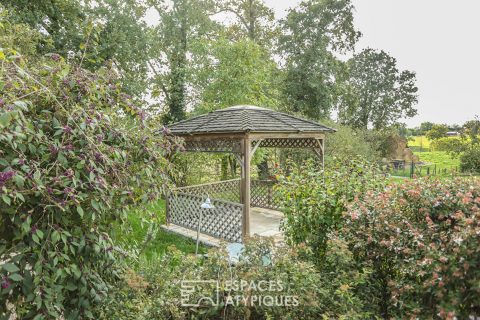Maison d’architecte au coeur d’un jardin bucolique