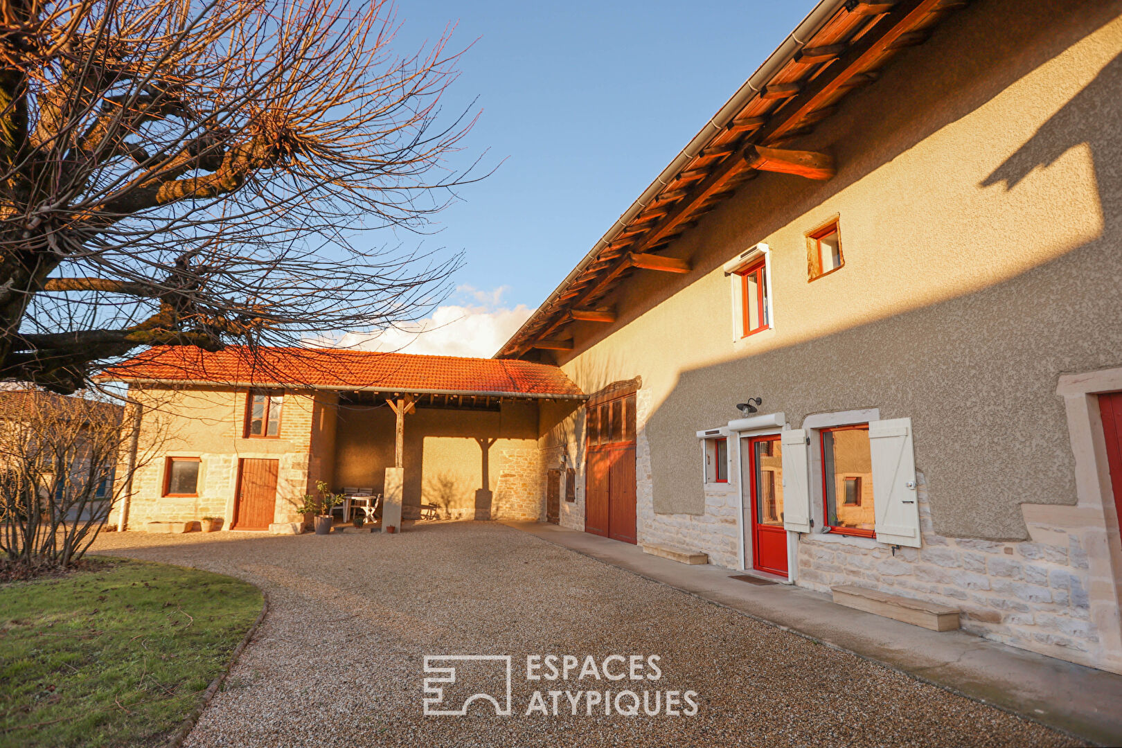 Renovated farmhouse in the village center