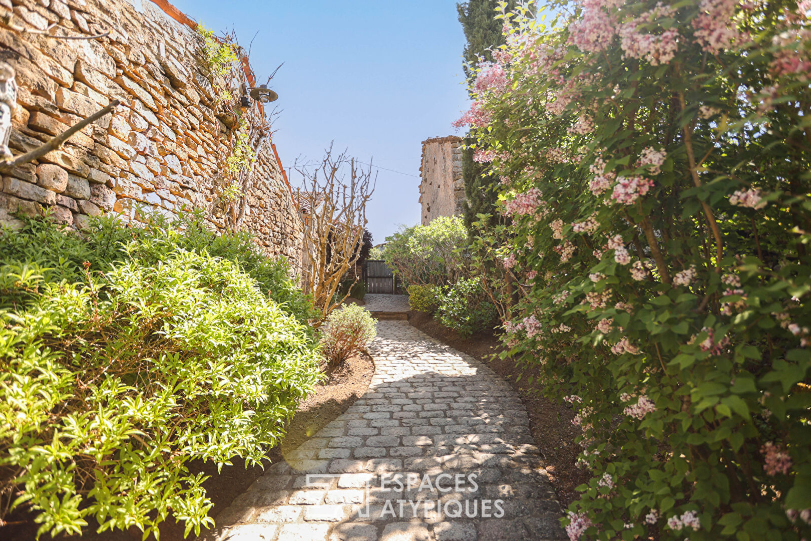 18th century character house completely renovated