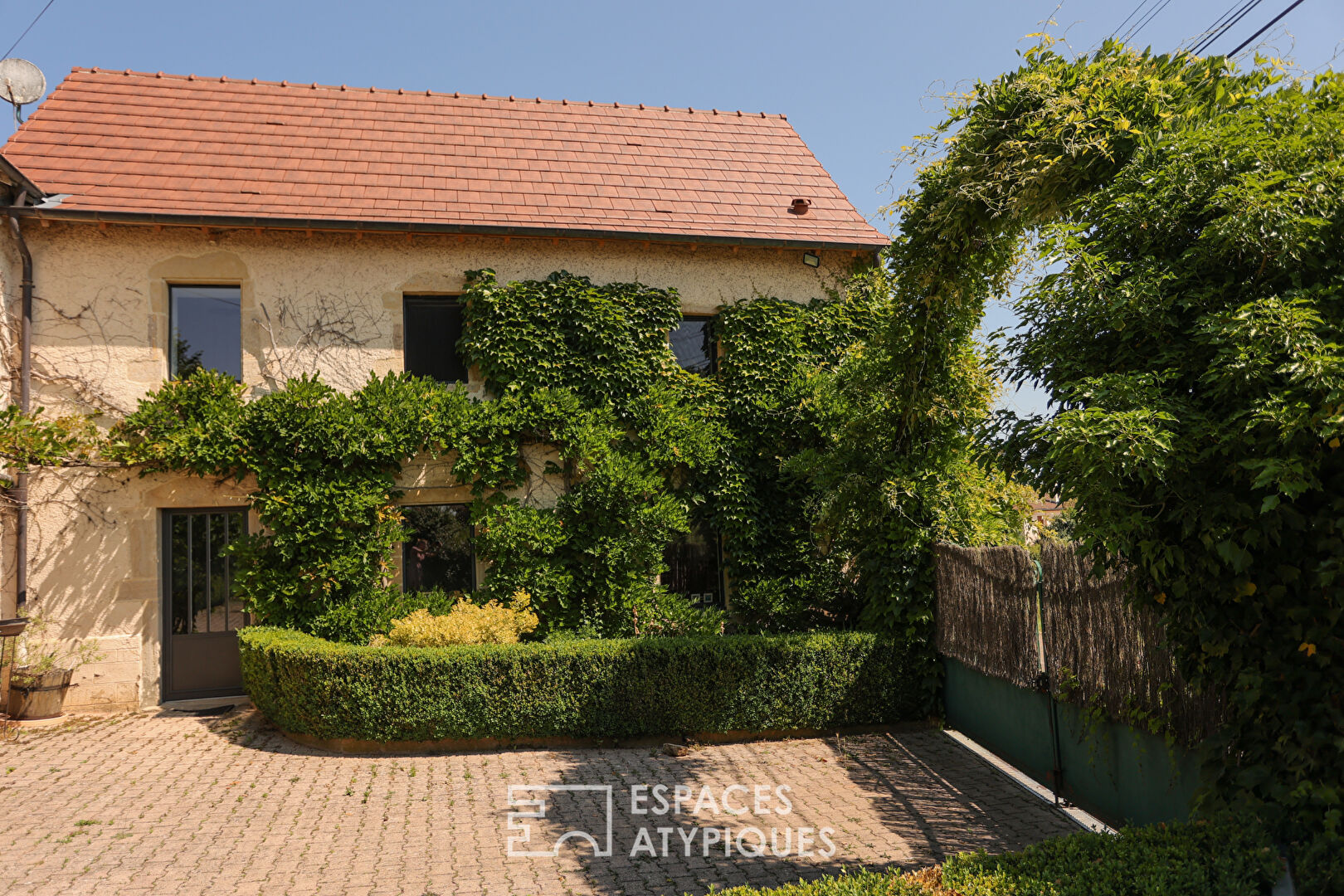 House in the heart of Brionnais