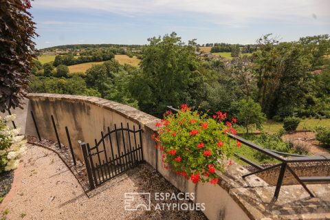 La bourgeoise perchée sur ses remparts