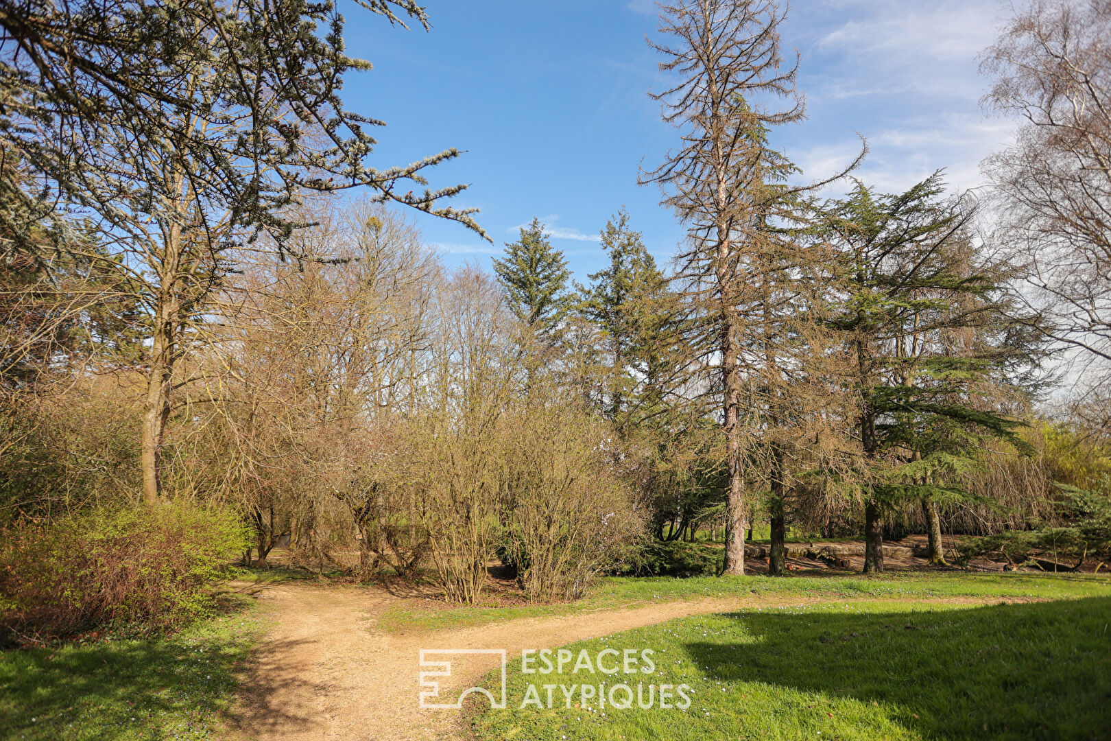 Ancien relais de diligence du 16ème siècle