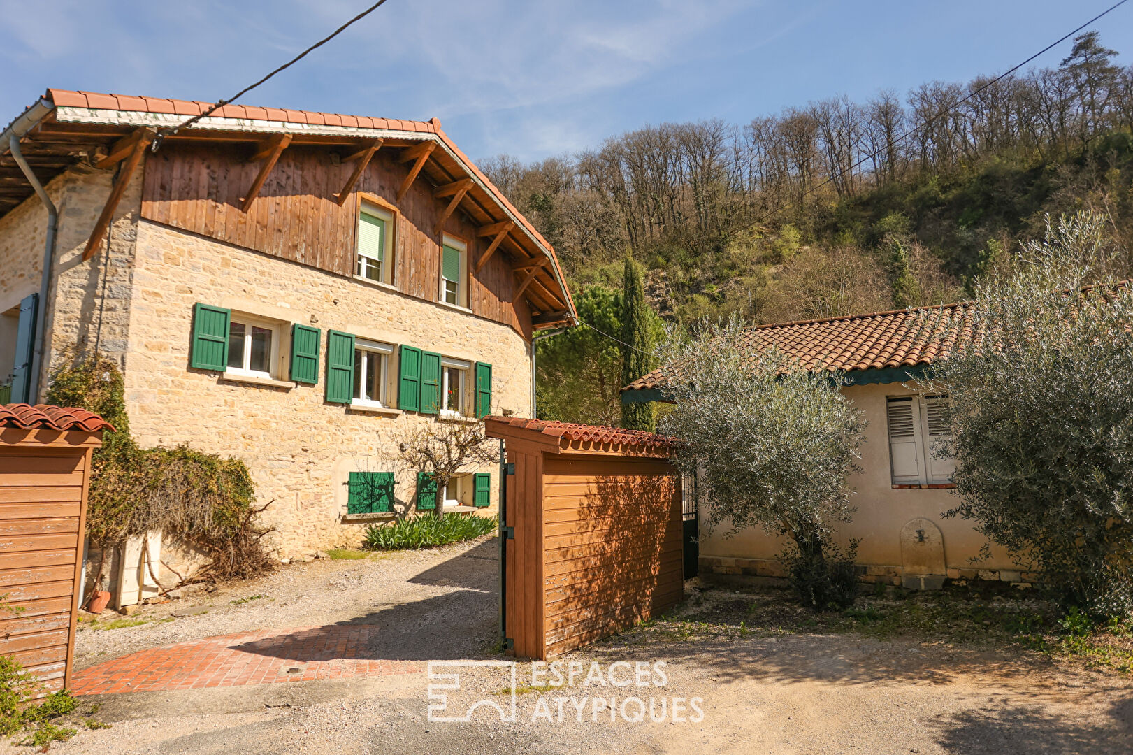 Charming house in a bucolic setting in Revermont