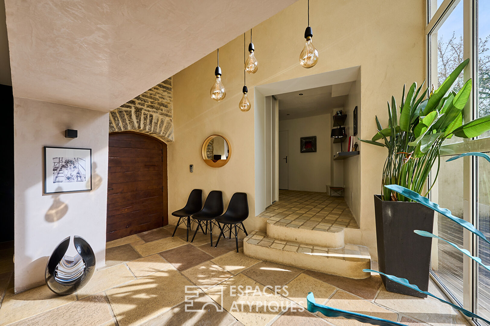 Maison de charme en pierre rénovée, avec piscine