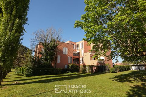 Appartement F4 avec terrasse et piscine