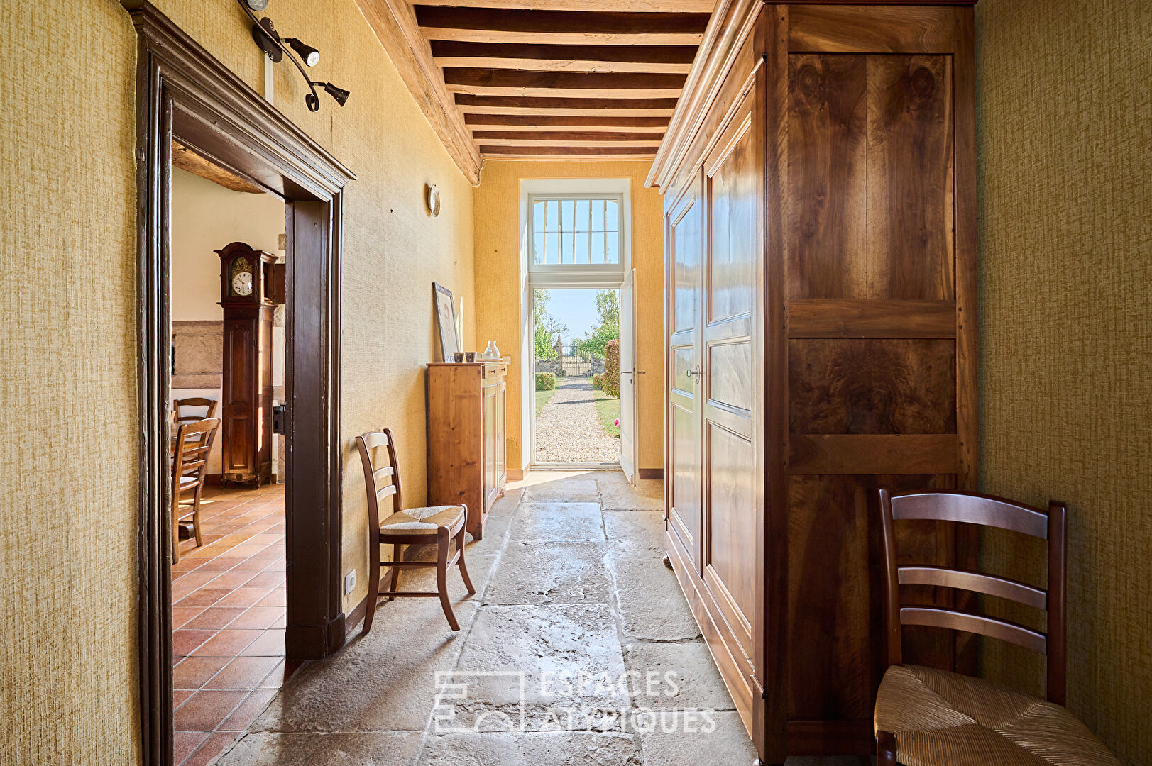 Ancienne ferme au charme authentique