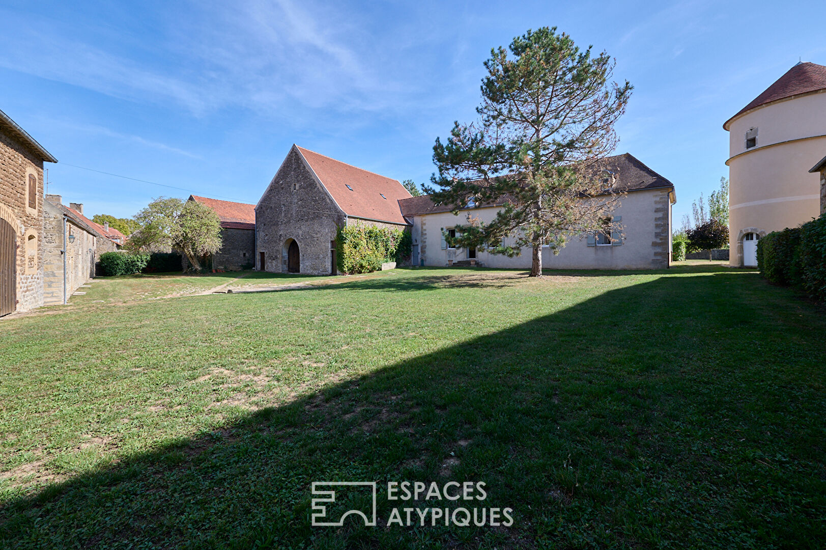 Ancienne ferme au charme authentique