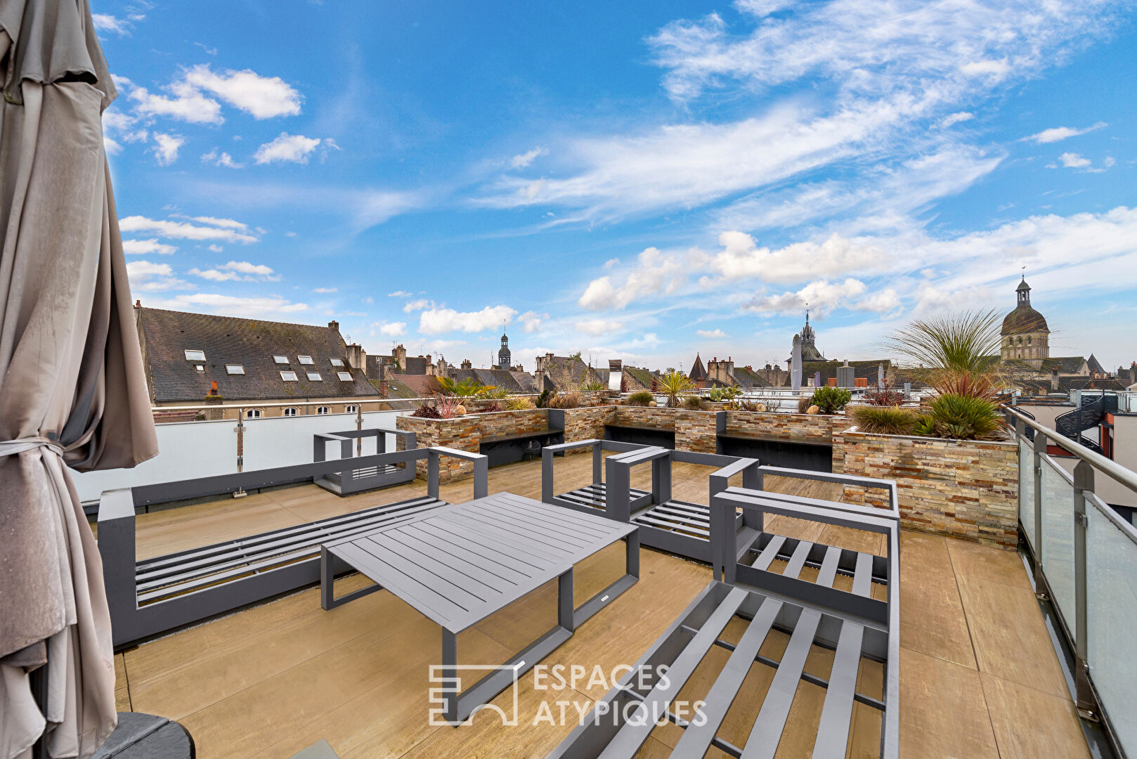 Rooftop apartment