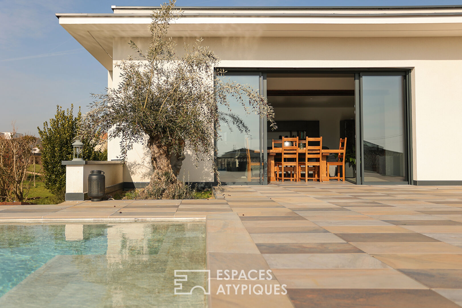 The perched contemporary