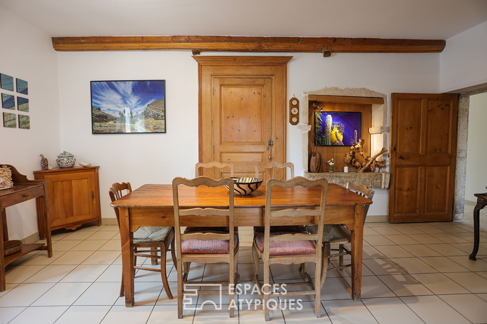Maison de caractère au coeur d’un village bourguignon
