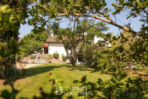 Maison familiale dans son écrin de verdure