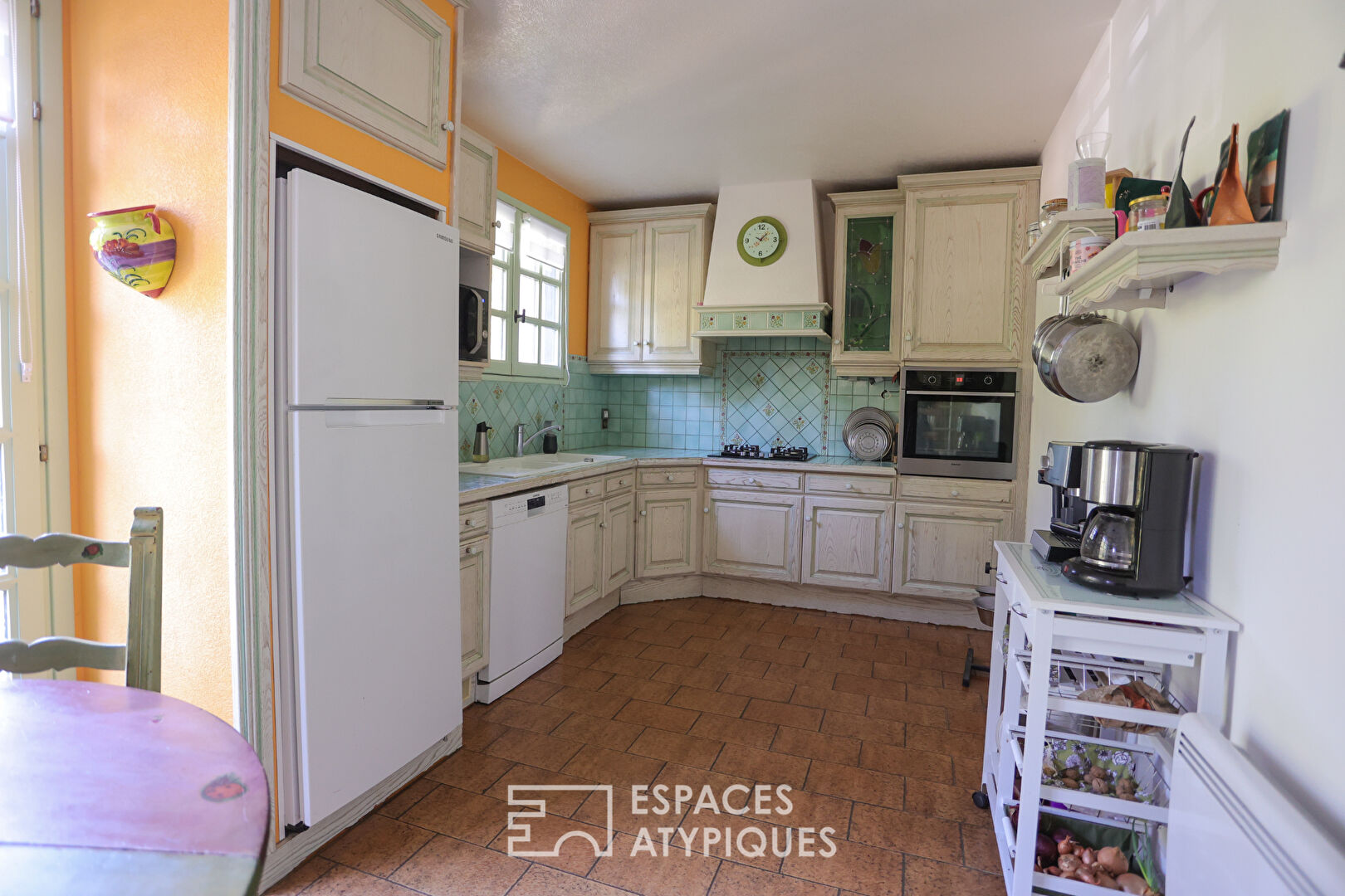 Maison familiale dans son écrin de verdure