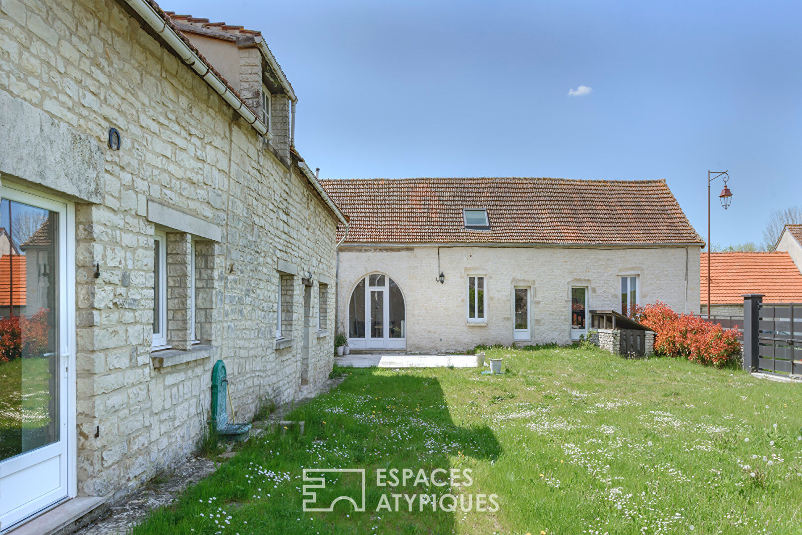 Maison de charme rénovée au coeur de la campagne