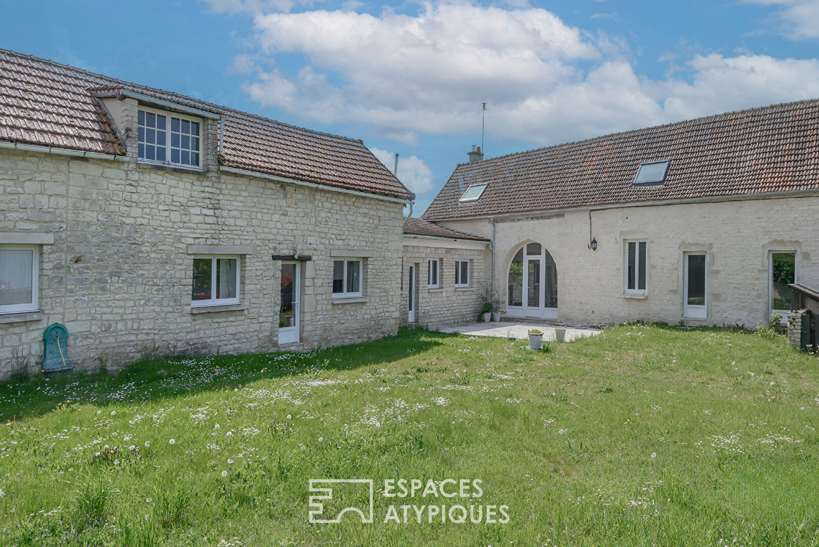 Maison de charme rénovée au coeur de la campagne