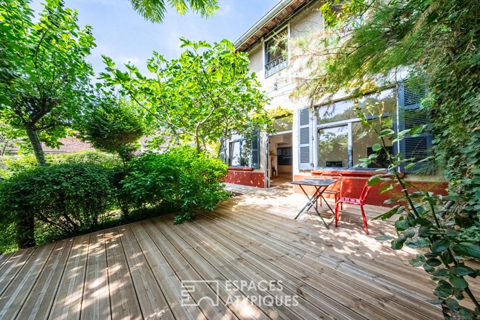 Maison rénovée dans l'Auxois avec gîtes, dépendances & vue panoramique