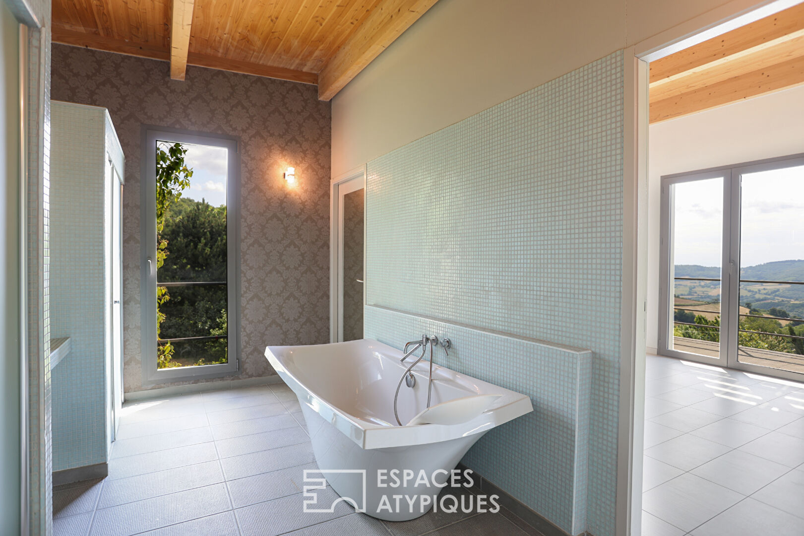 Villa contemporaine et vue panoramique