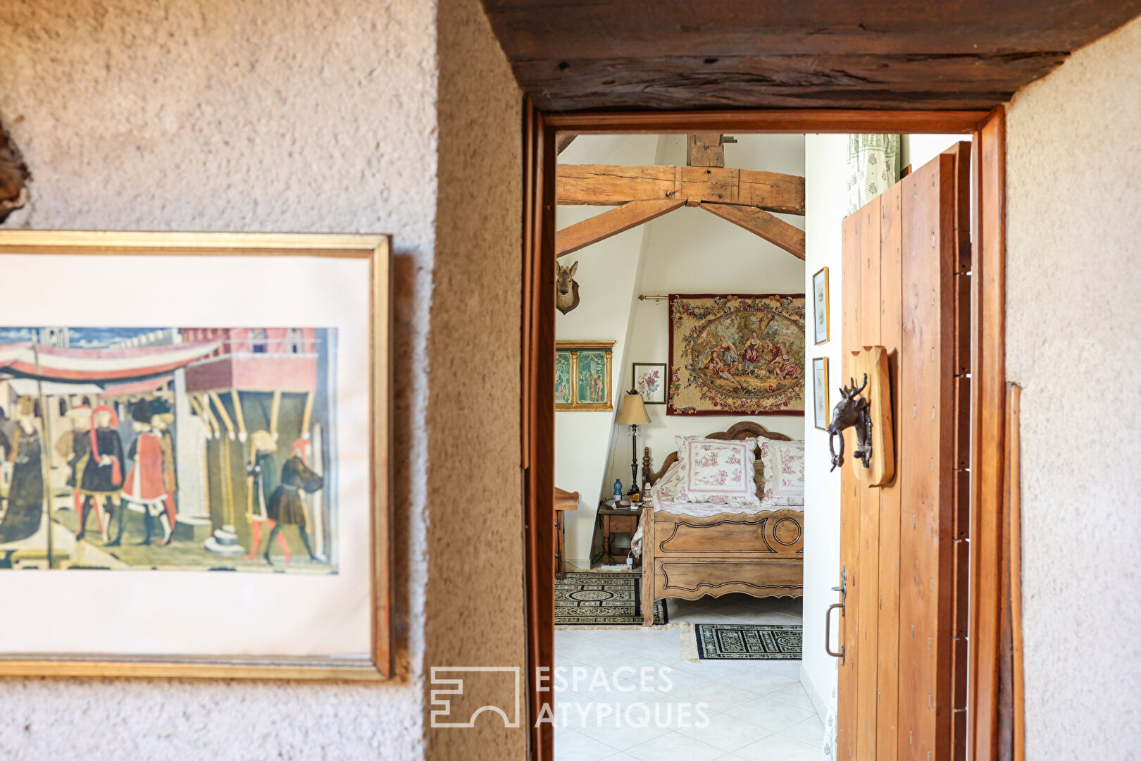 Maison en pierre avec tour et gîte indépendant