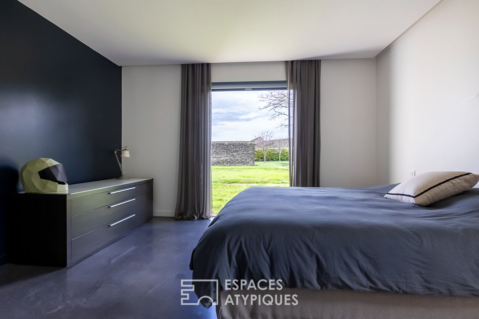 Maison d’architecte contemporaine avec parc et piscine