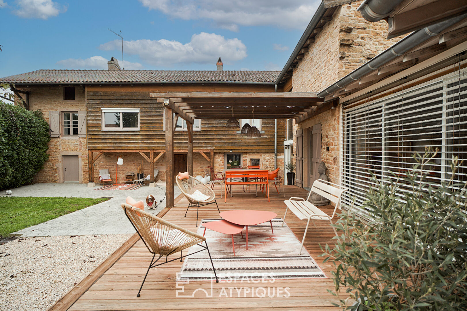 Charming house renovated between wood and stone