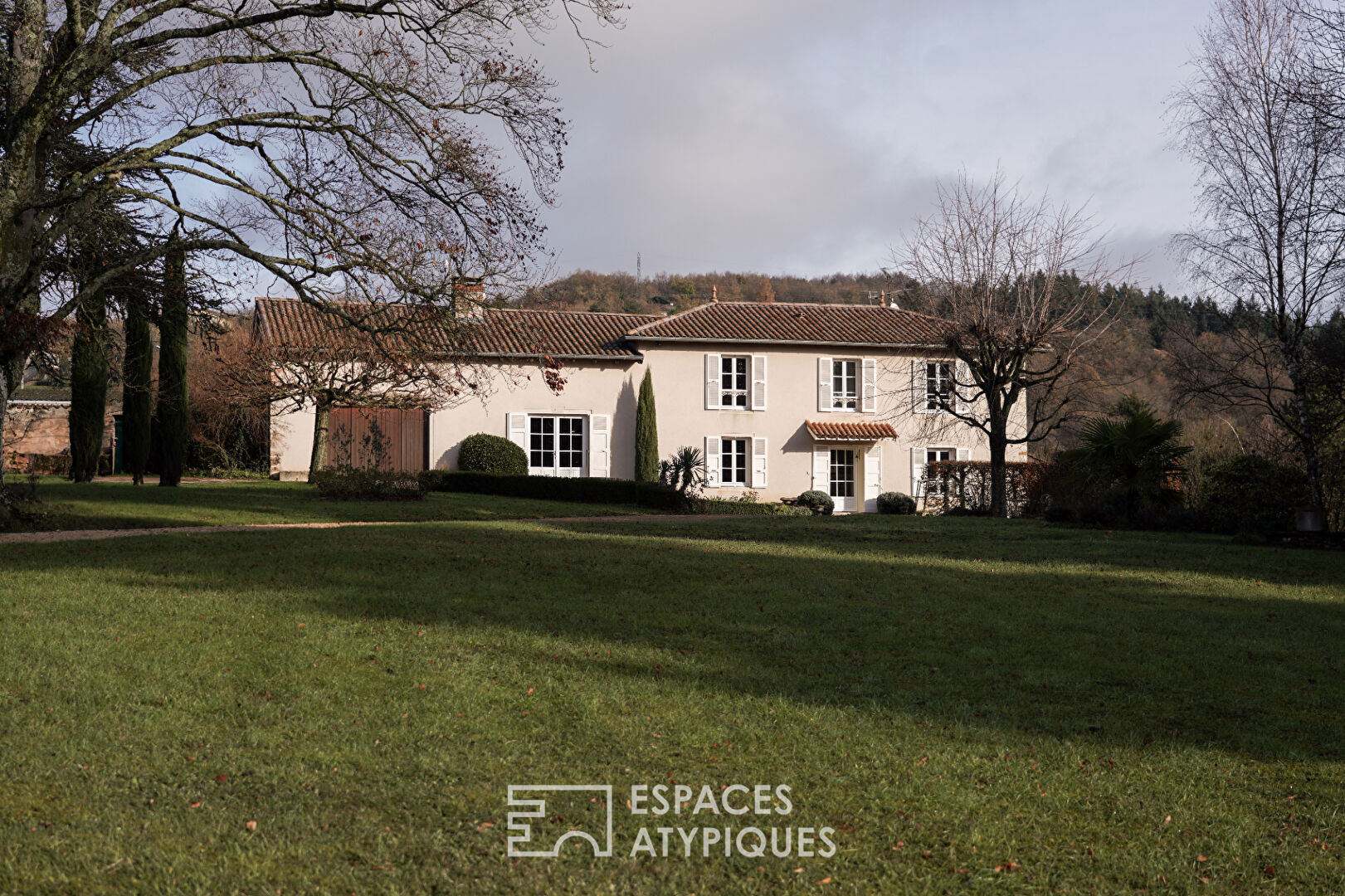 Propriété de charme dans son parc arboré