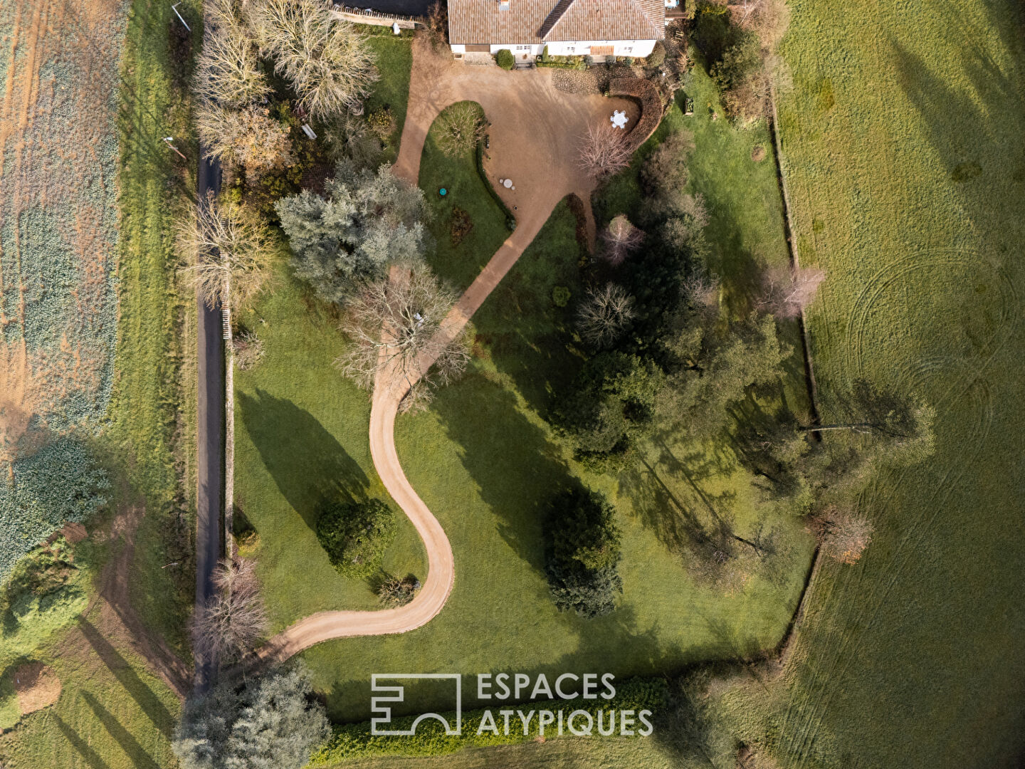 Propriété de charme dans son parc arboré