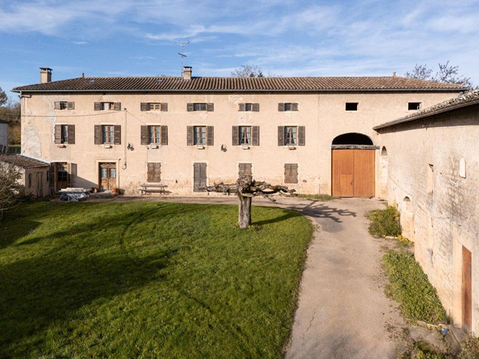 Élégance patrimoniale au coeur d'un parc arboré