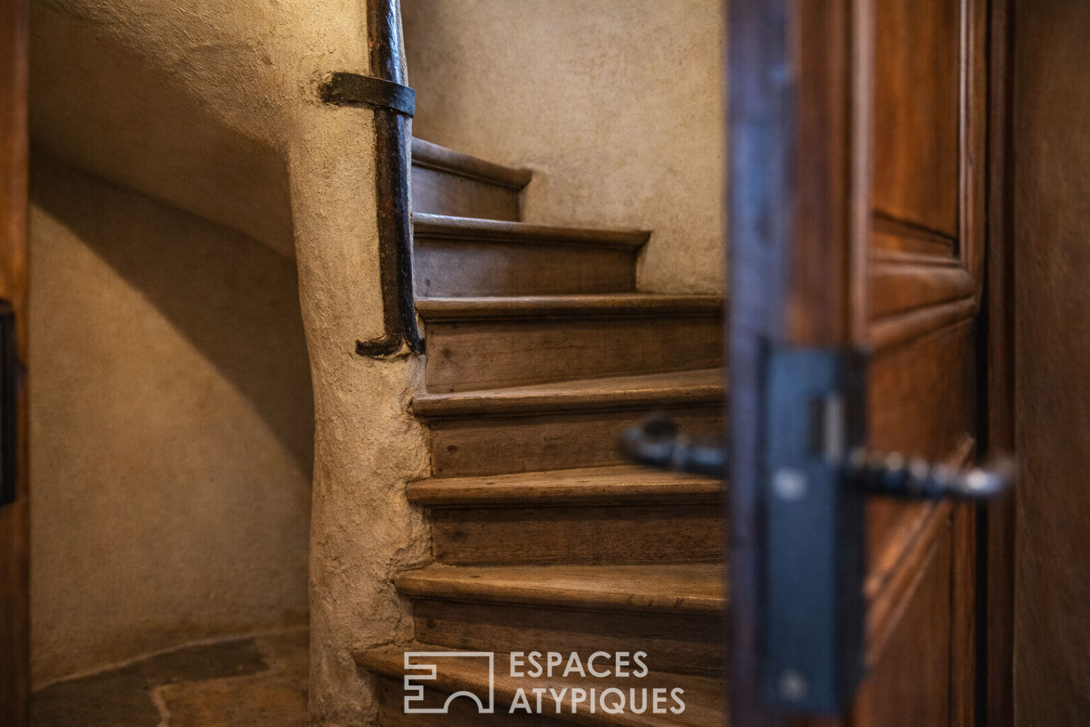 Propriété de caractère avec sa tour